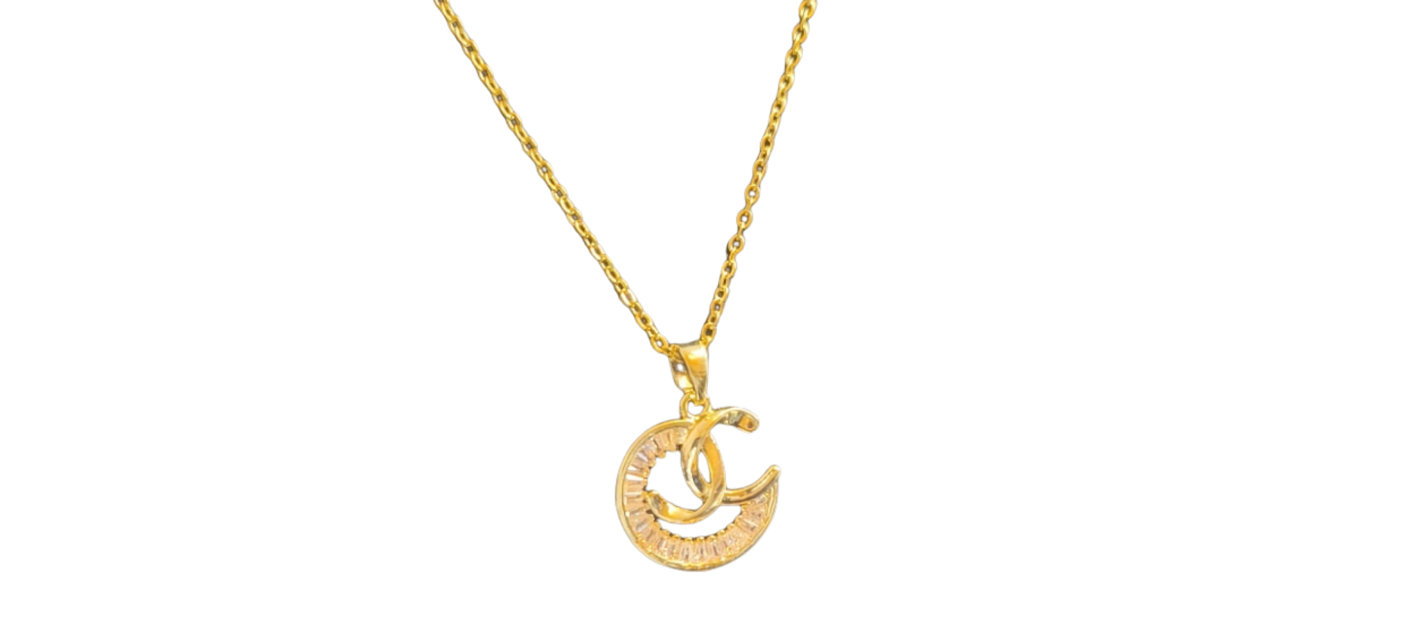 Collar Dorado Elegancia CC – Edición Clásica con Brillantes