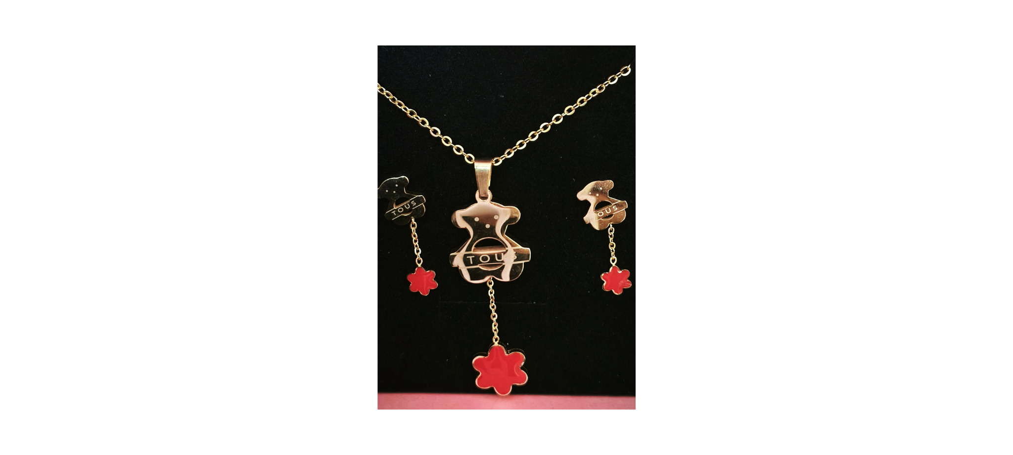 Set Collar y Aros Tous Osito con Detalle de Flor Roja ✨🐻🌸